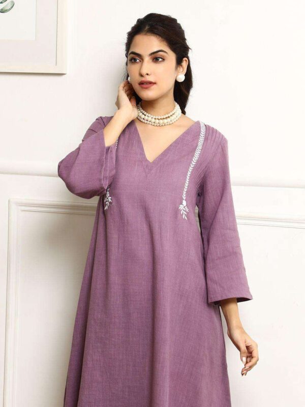 Fresh & Floral ? XXL Cotton Dress with Stunning Embroidery & Prints(M) - Image 2